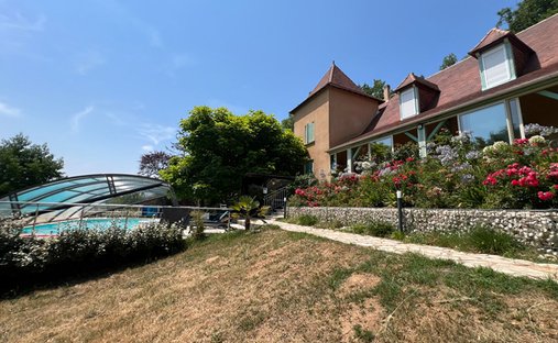 Villa in Arrondissement von Sarlat-la-Canéda, Neu-Aquitanien, Frankreich 1