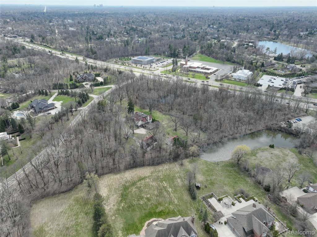 Terrain à Bloomfield Hills, Michigan, États-Unis 4 - 18753887