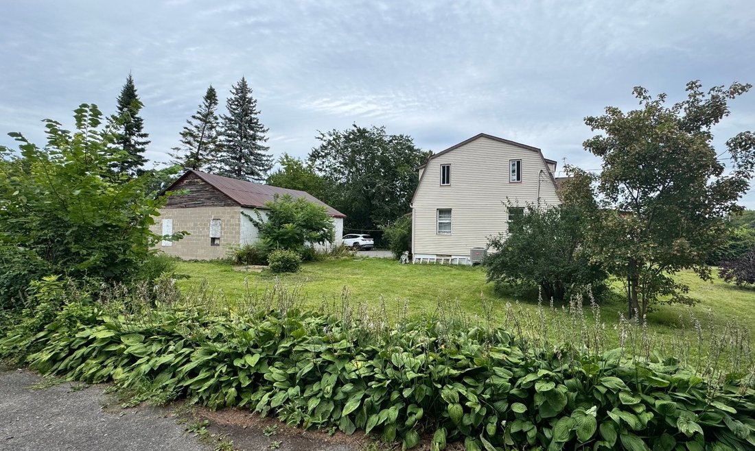 Rancho en Montréal, Quebec, Canadá 2 - 18754484