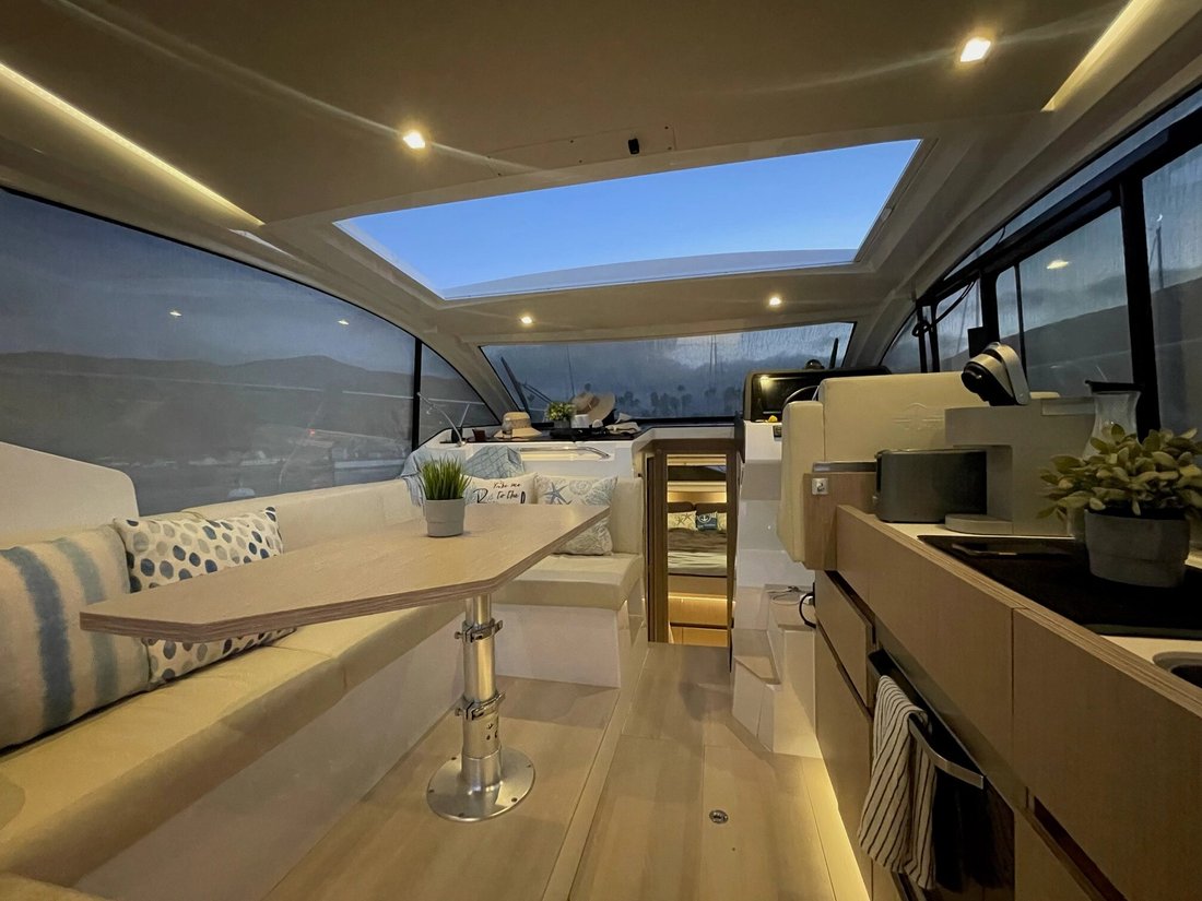 Motor Yacht in United States 3 - 18761344