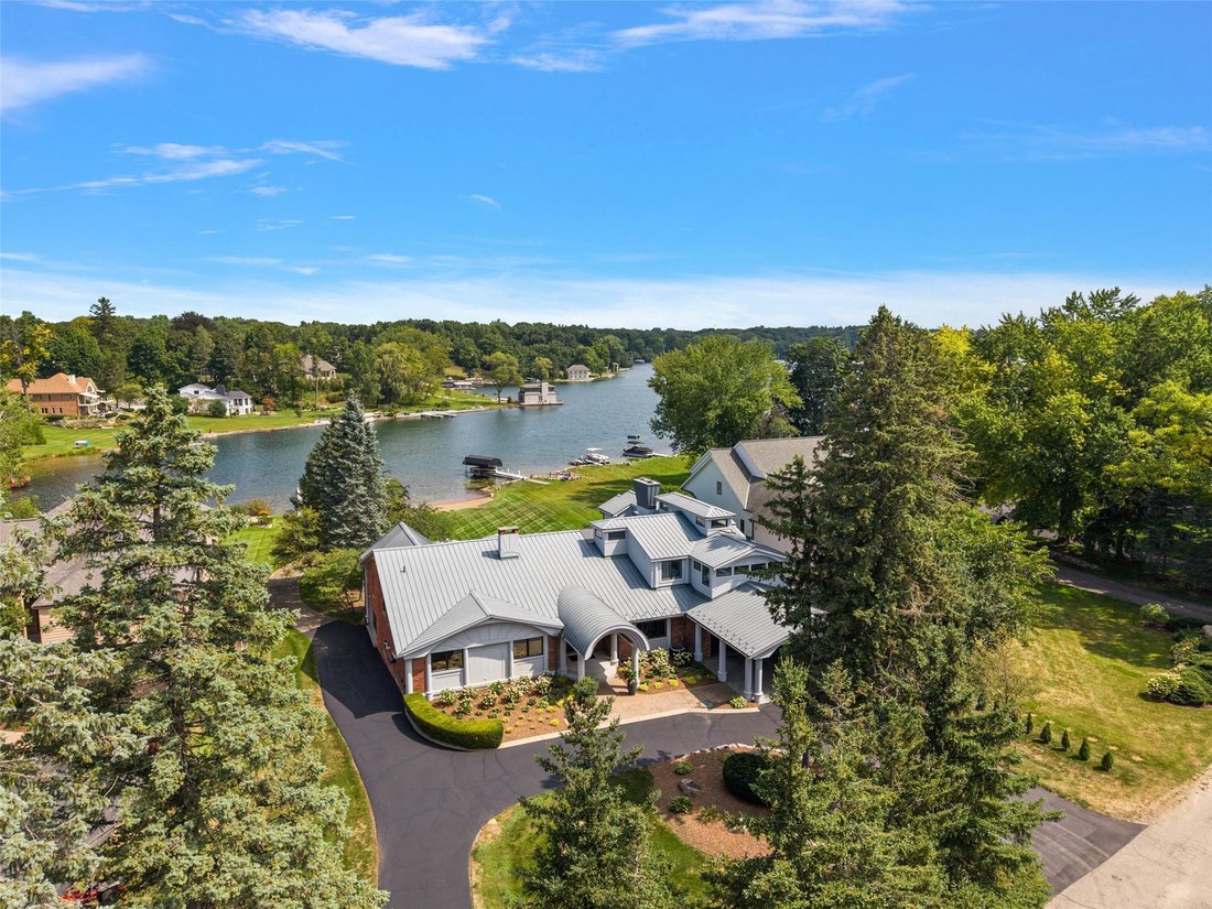 Maison à Lake Angelus, Michigan, États-Unis 1 - 18753703