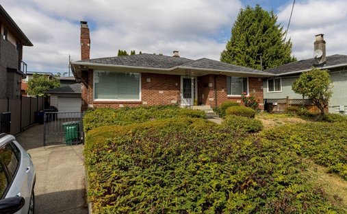 House in Burnaby, British Columbia, Canada 1