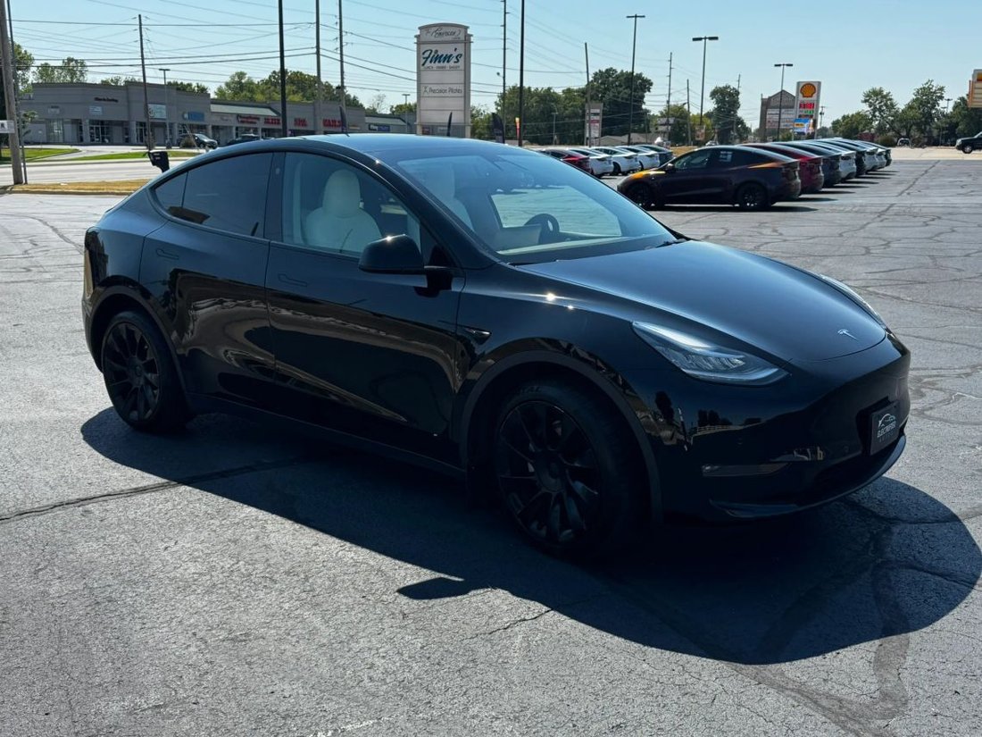 Suv in Joplin, MO, United States 2 - 18753557