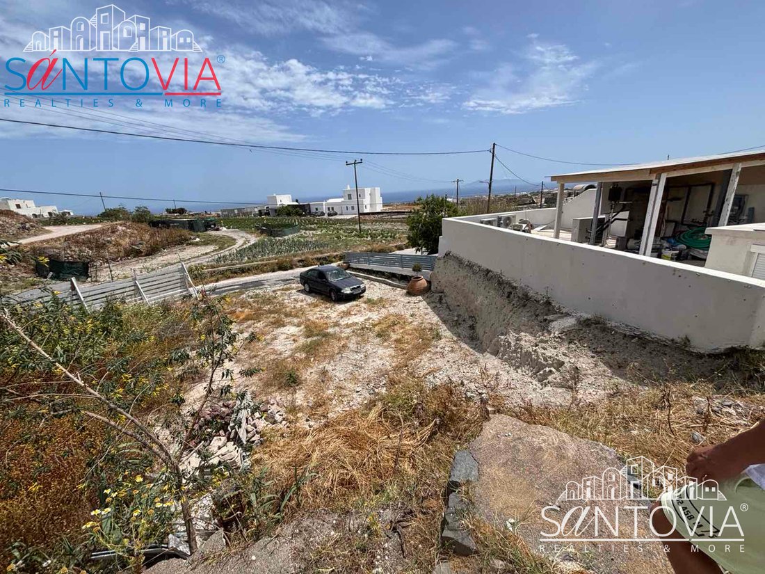 Land in Thira, Aegean, Greece 5 - 18759442