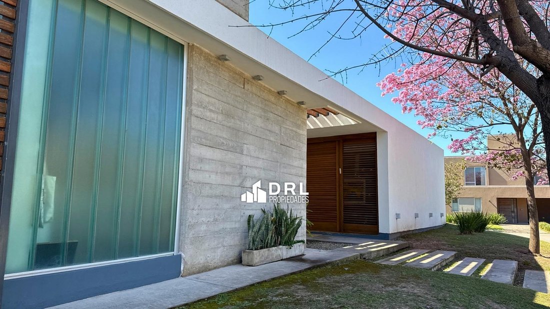 Casa en Córdoba, Córdoba, Argentina 2 - 18750200