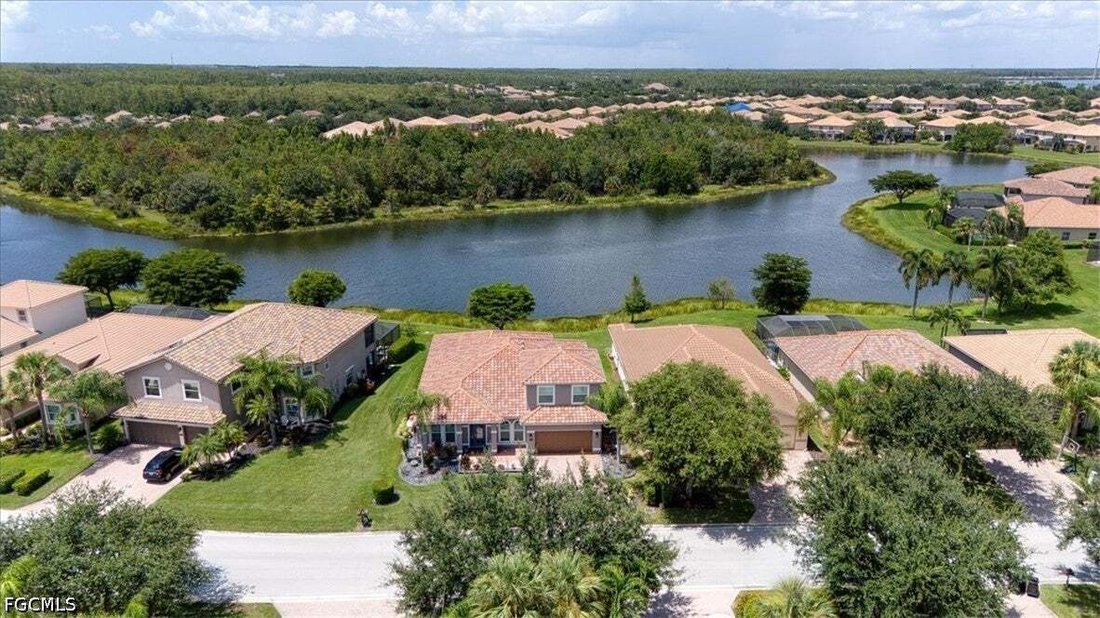 Maison à Estero, Floride, États-Unis 3 - 18751079
