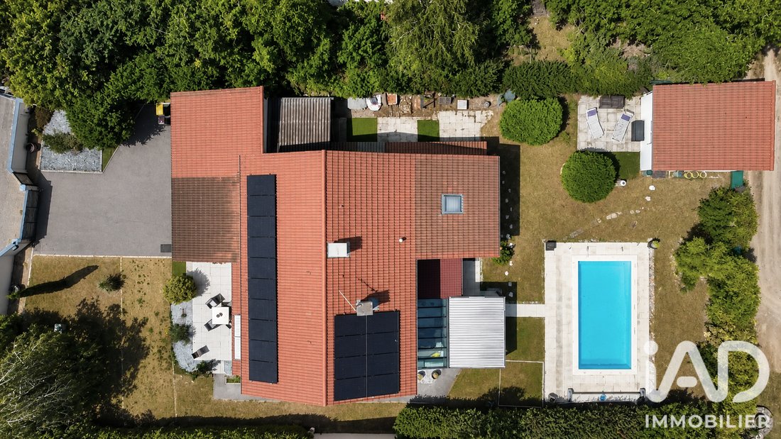 Casa a La Sauvetat, Auvergne-Rodano-Alpi, Francia 2 - 18345644