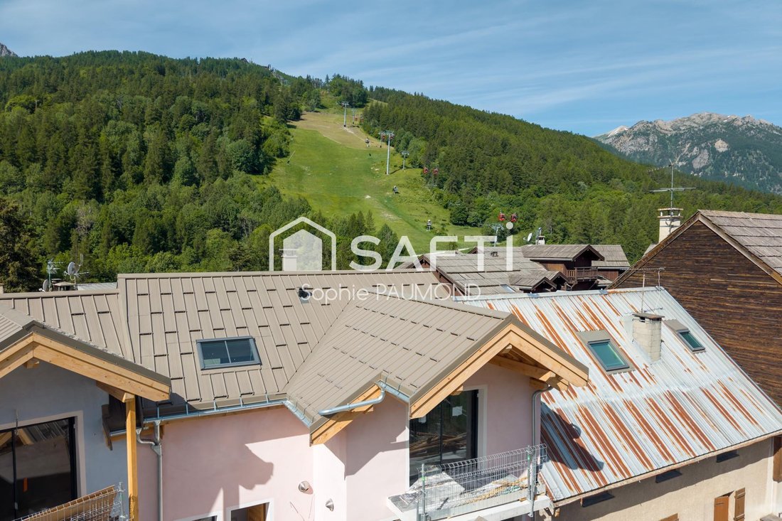 Casa en Saint-Chaffrey, Provenza-Alpes-Costa Azul, Francia 4 - 18755506
