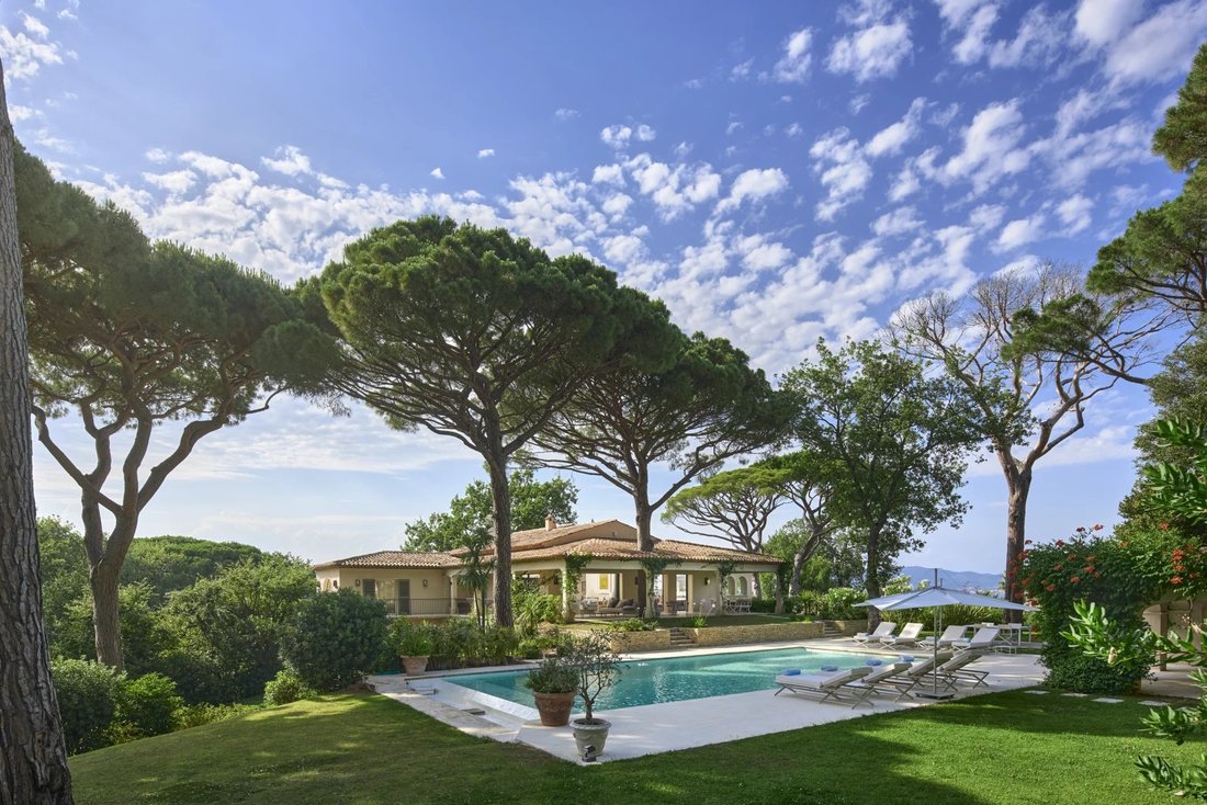 Villa en Gassin, Provenza-Alpes-Costa Azul, Francia 2 - 18753218