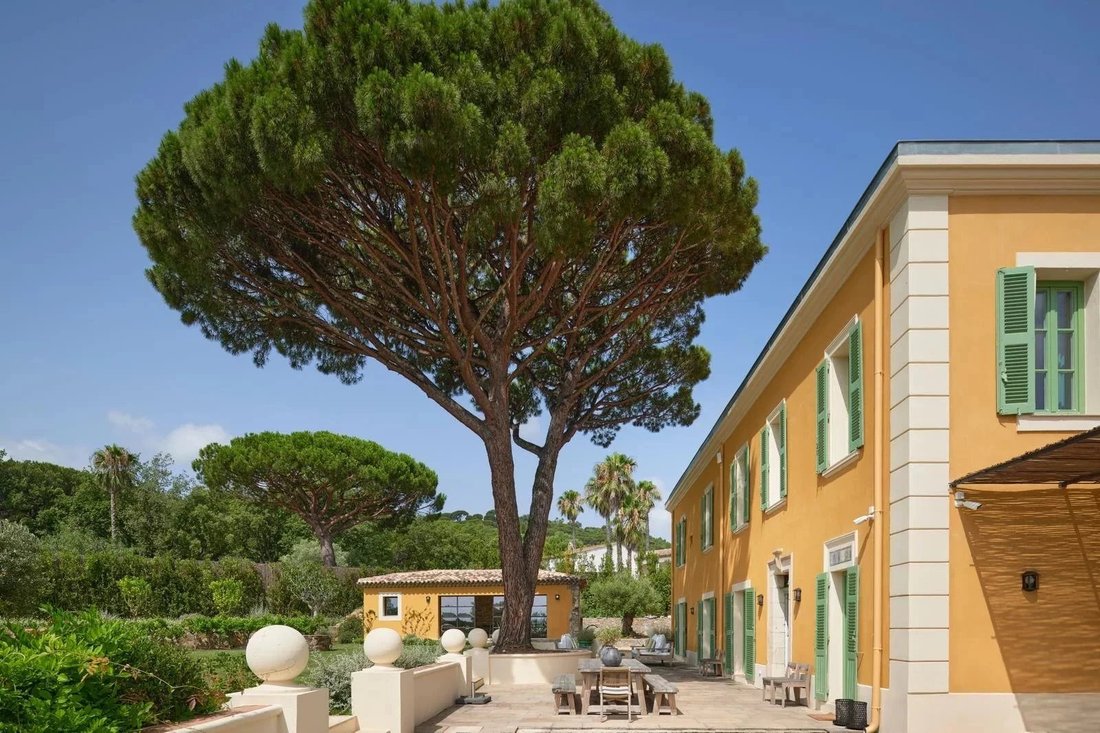 Villa in Ramatuelle, Provence-Alpes-Côte d'Azur, France 4 - 18753087