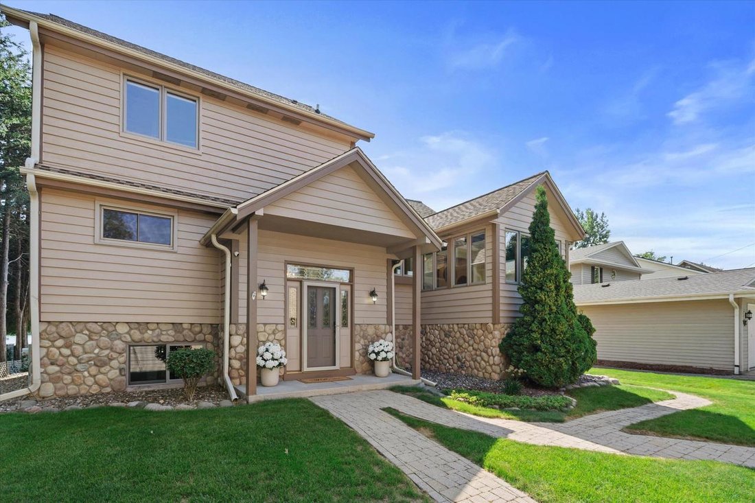 House in West Bend, Wisconsin, United States 4 - 18760944