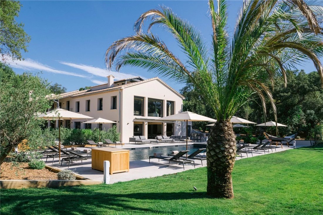 Villa en La Croix-Valmer, Provenza-Alpes-Costa Azul, Francia 1 - 18753032