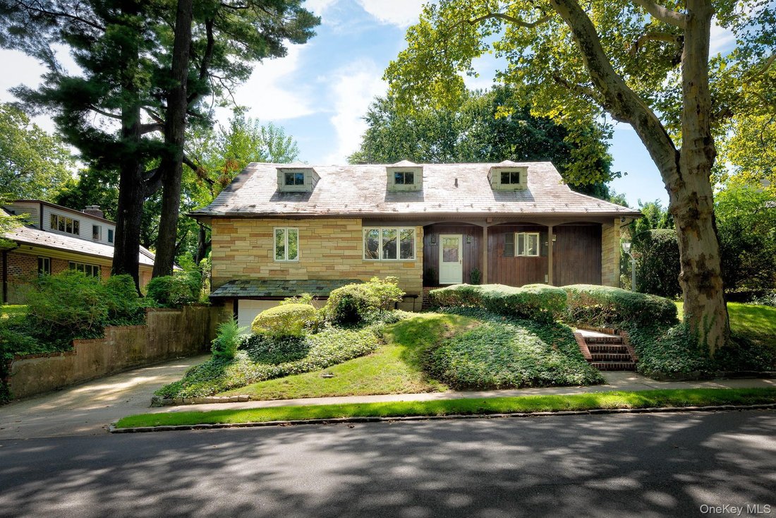 House in Great Neck, New York, United States 2 - 17375458