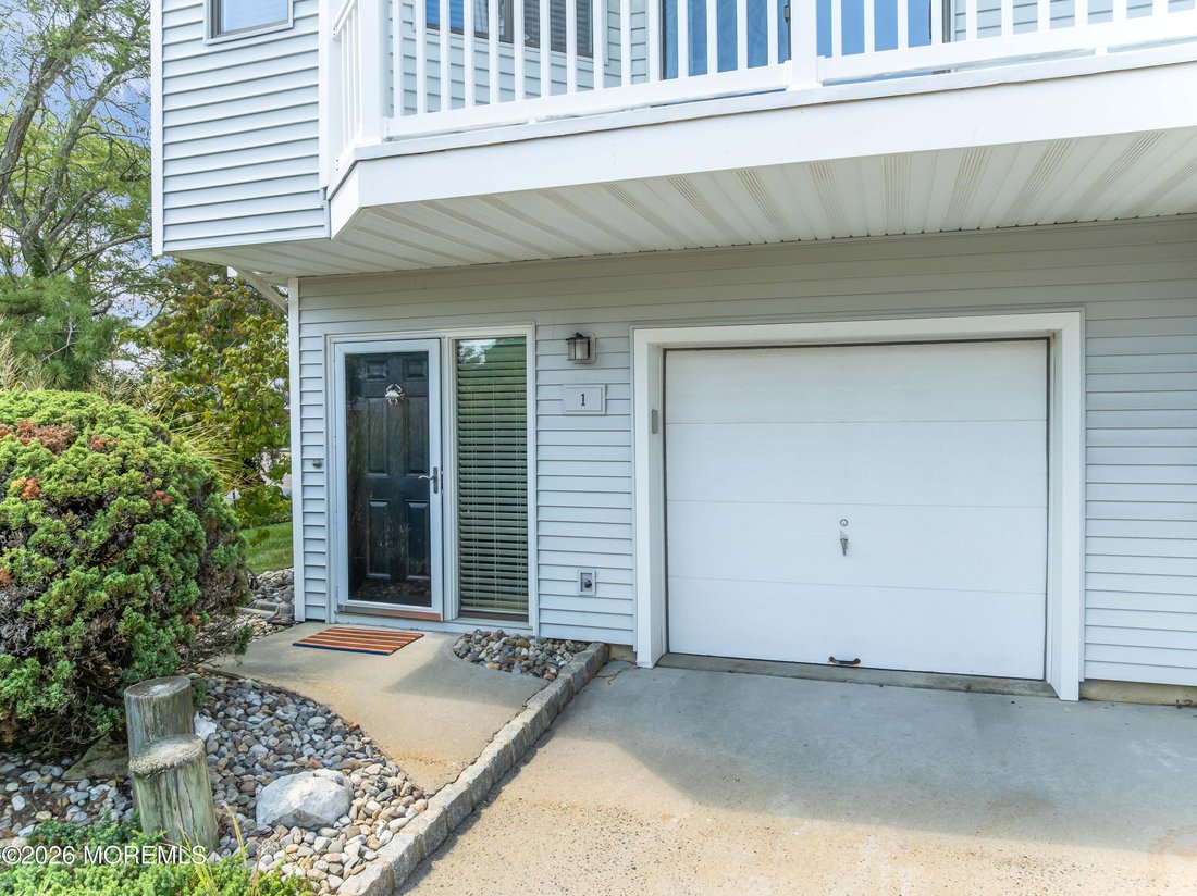 Condo in Long Branch, New Jersey, United States 3 - 18748386