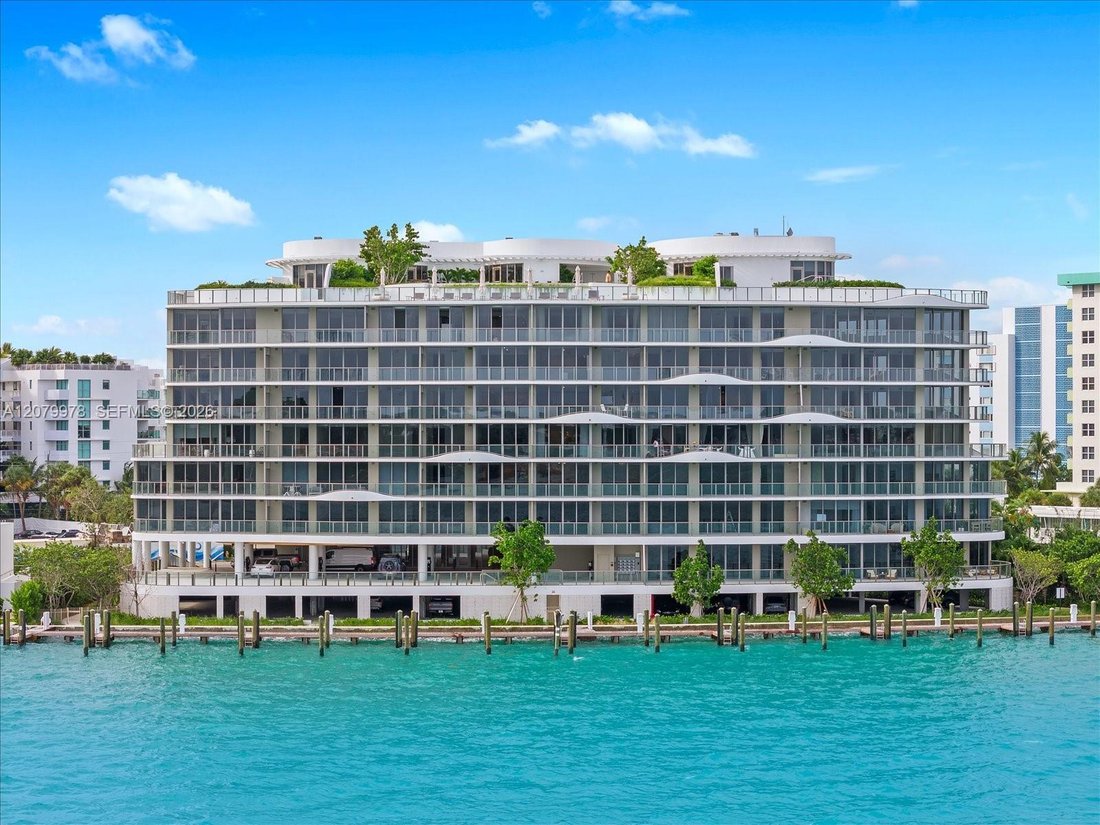 Eigentumswohnung in Bal Harbour, Florida, Vereinigte Staaten 1 - 18757335