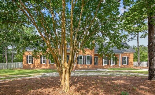 Haus in Seventy-First High School, North Carolina, Vereinigte Staaten 1