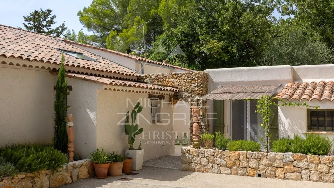 Villa en Le Rouret, Provenza-Alpes-Costa Azul, Francia 3 - 18759620