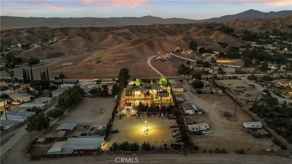 House in Colton, California, United States 5 - 18759373