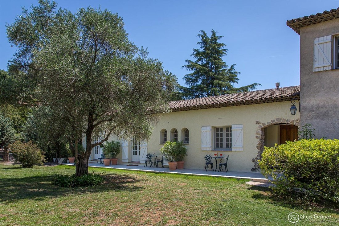 Villa in Ouest, Peymeinade, France 3 - 18753173