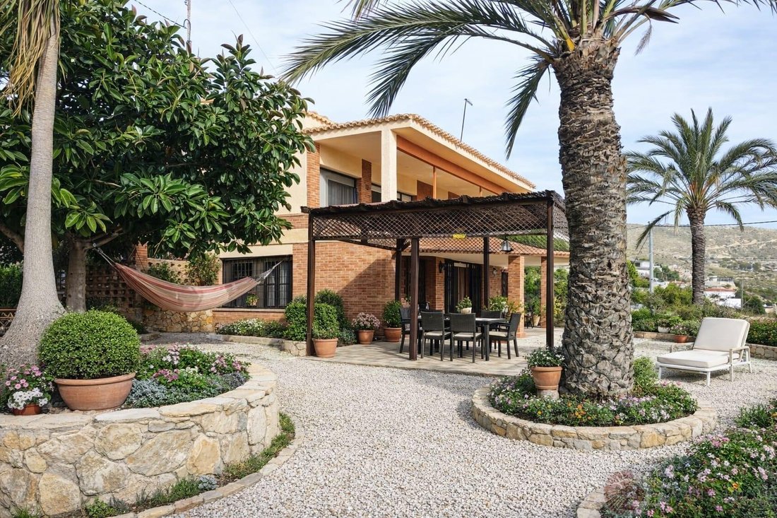 Chalet in el Campello, Valencian Community, Spain 2 - 17922031