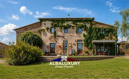 Villa à Sorano, Toscane, Italie 1