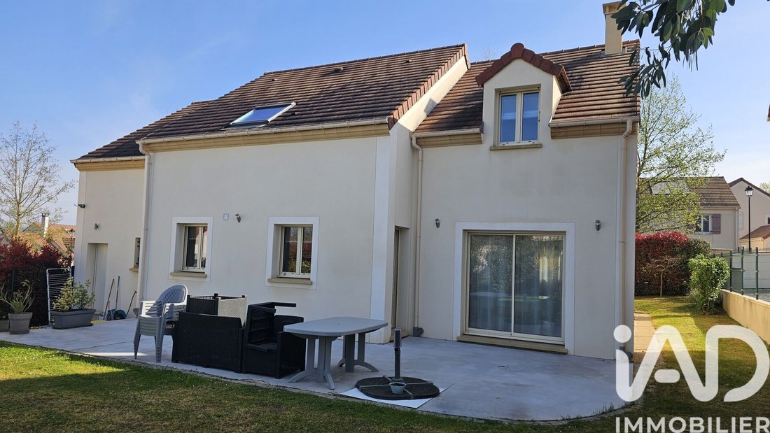 House in Morainvilliers, Ile-de-France, France 3 - 16982340