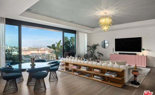 Condo in Los Angeles, California, United States 1