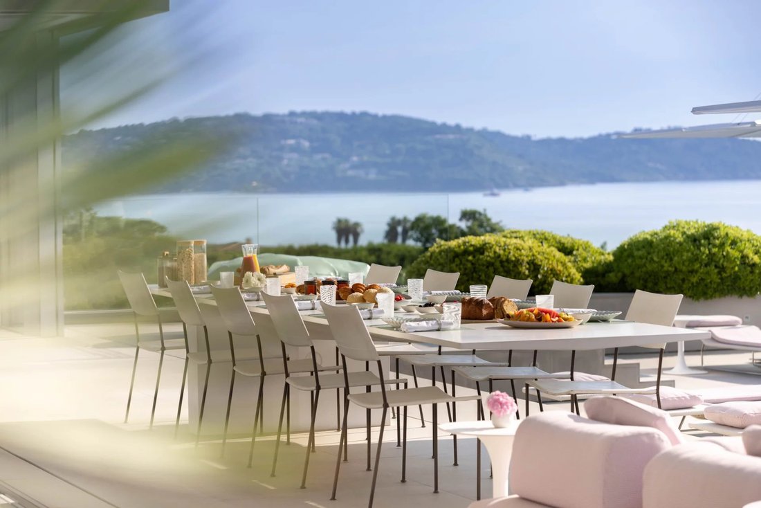 Villa in Ramatuelle, Provence-Alpes-Côte d'Azur, France 4 - 18753040