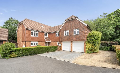 House in Solent Breezes, Fareham, England 1
