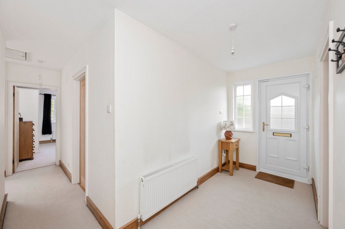 Bungalow in Henfield, England 5 - 18756266