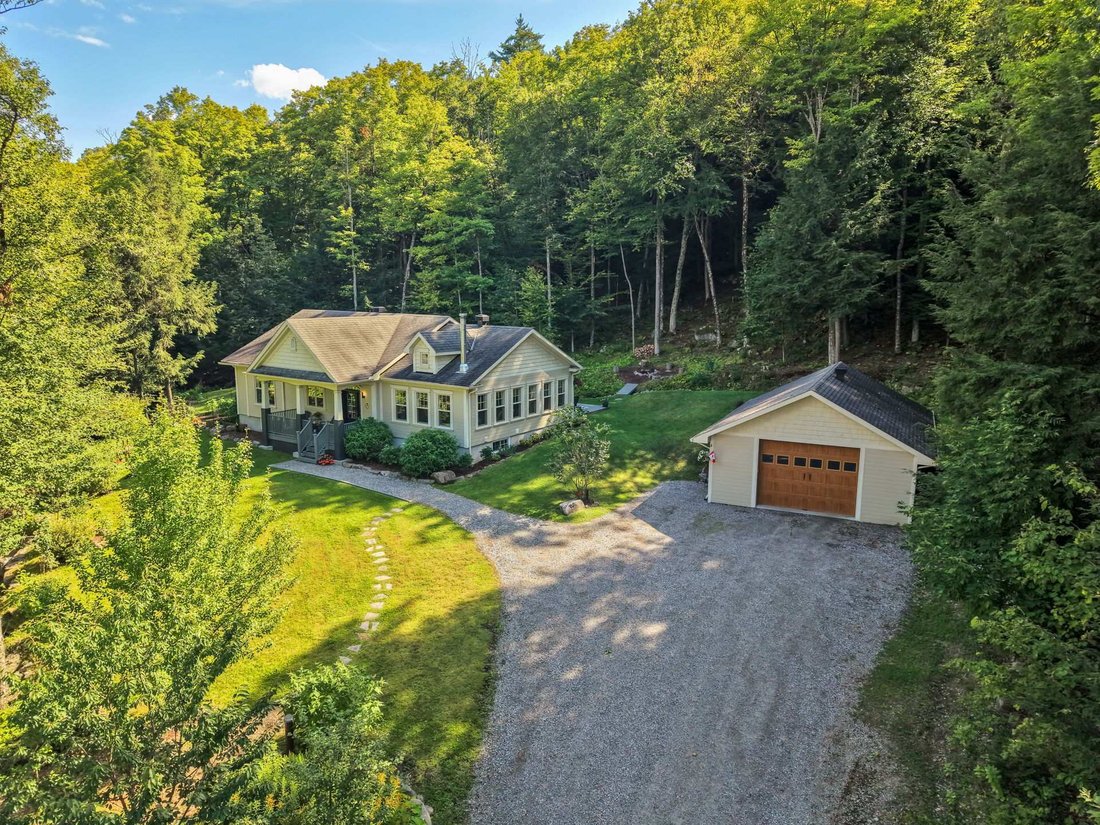 House in Wakefield, Quebec, Canada 1 - 18754994