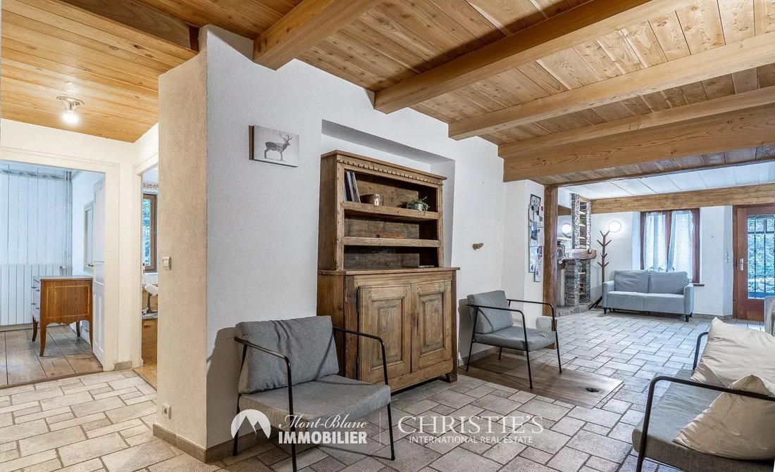 Villa in Chamonix-Mont-Blanc, Auvergne-Rhône-Alpes, France 4 - 16927332