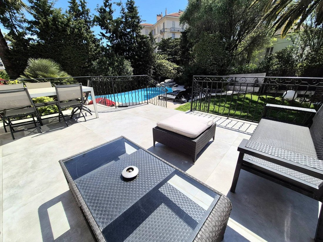 Maison à Broussailles, Cannes, France 3 - 18013824