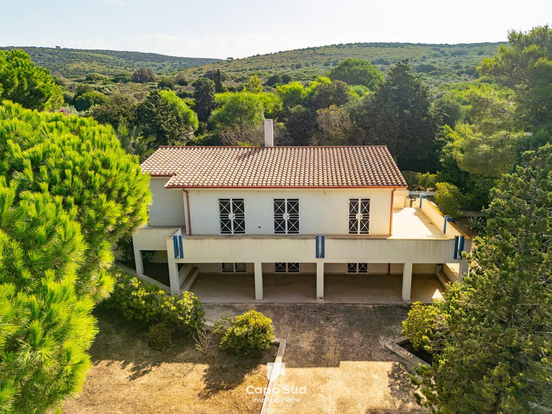 Villa in Sant'Anna Arresi, Sardegna, Italia 4 - 18753264