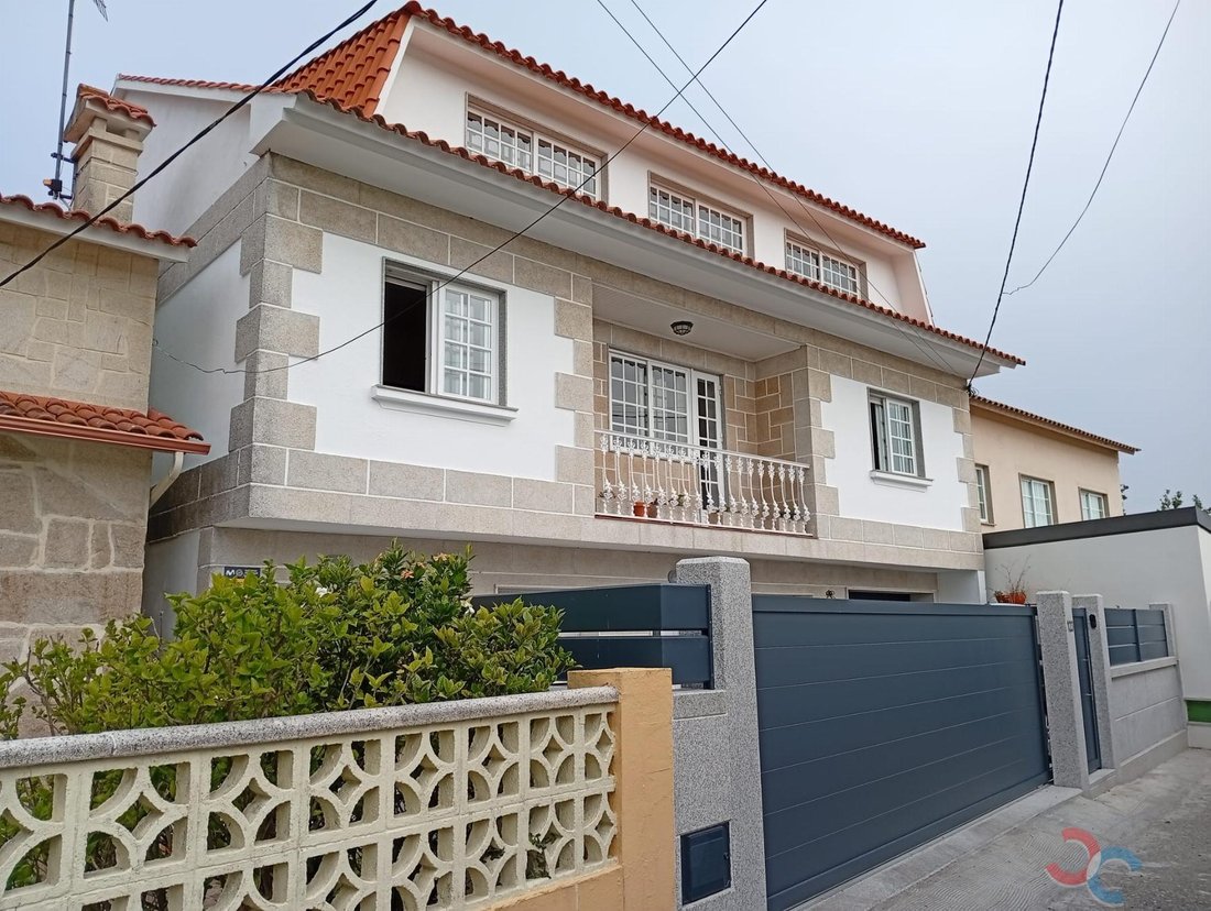 Chalet in Seixo, Marin, Spain 1 - 13111181