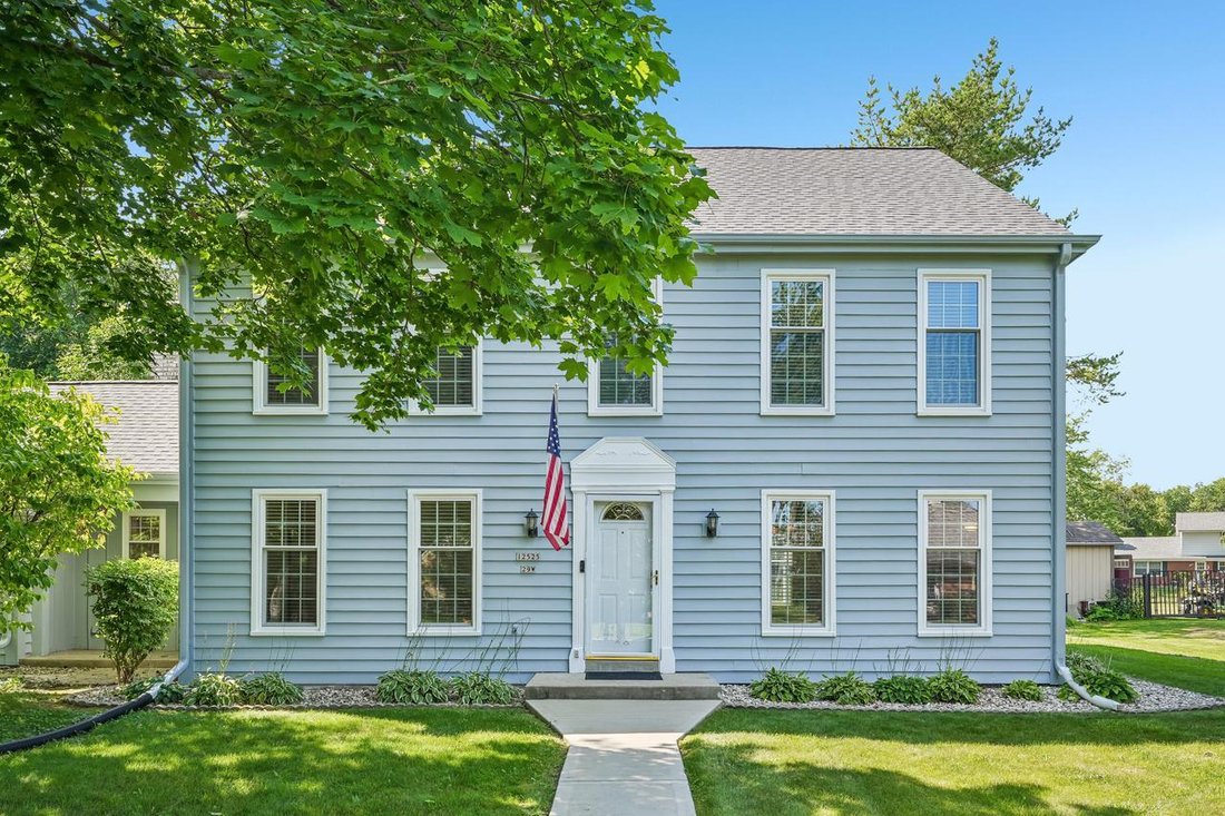 Casa a Thiensville, Wisconsin, Stati Uniti 1 - 18756839