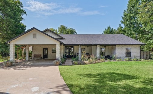 House in Grandview, Texas, United States 1
