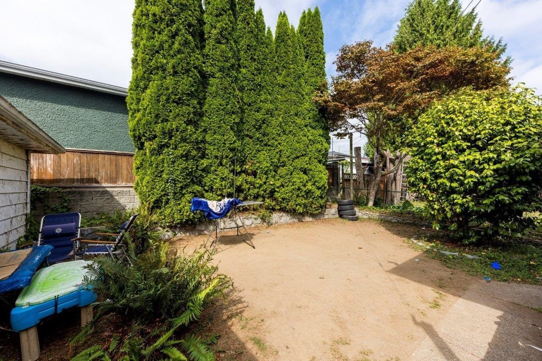 House in Burnaby, British Columbia, Canada 4 - 18753869