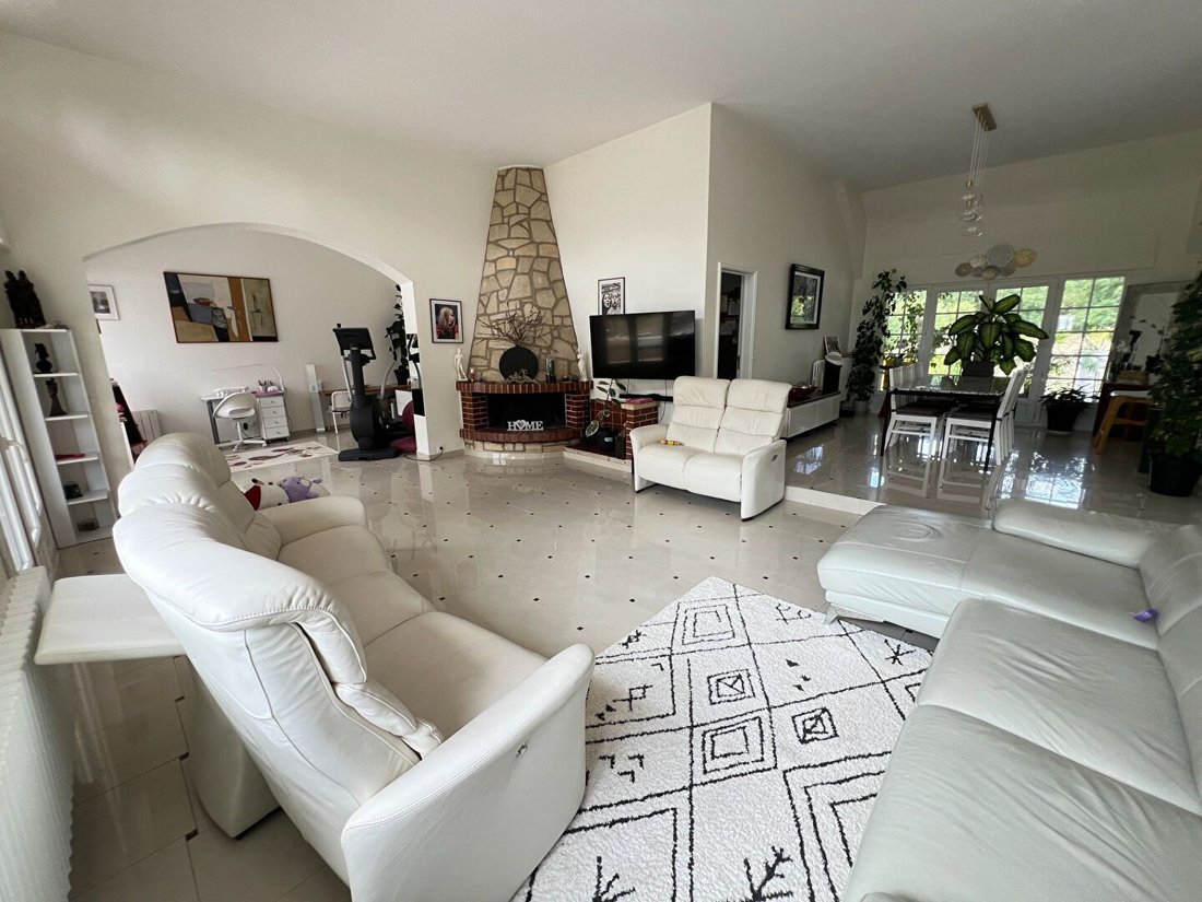 Haus in Ouest, Lamorlaye, Frankreich 4 - 18752849