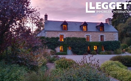 House in Dol-de-Bretagne, Brittany, France 1