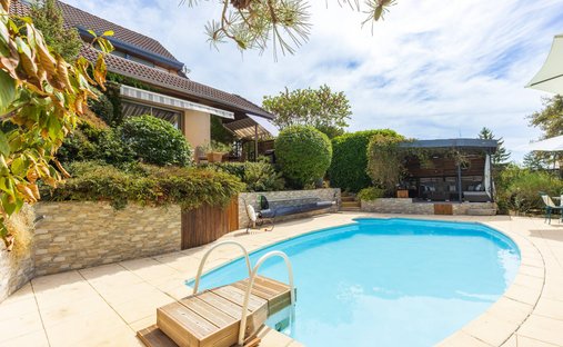 Haus in Mirebeau-sur-Bèze, Bourgogne-Franche-Comté, Frankreich 1