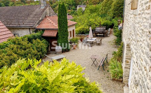 Maison en Arrondissement de Beaune, Bourgogne-Franche-Comté, France 1