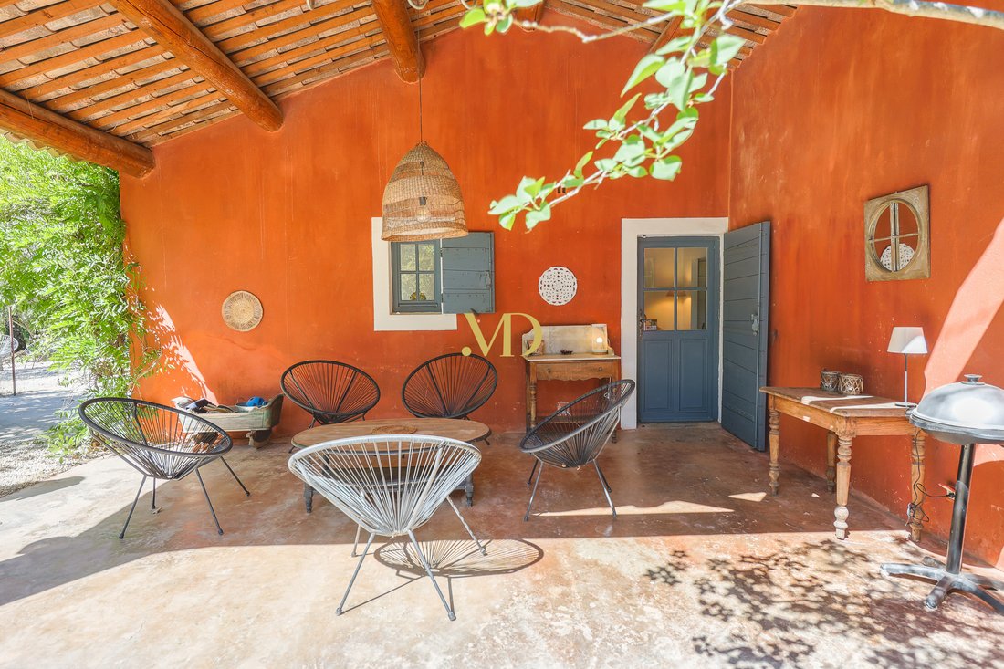 Castello a Roussillon, Provenza-Alpi-Costa Azzurra, Francia 4 - 18754780