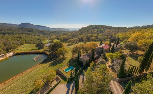 Villa in Callas, Provence-Alpes-Côte d'Azur, Frankreich 1