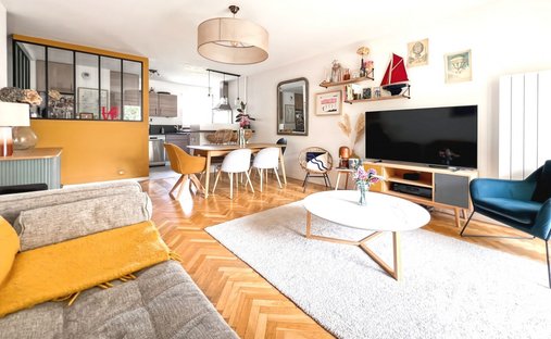 Apartment in Saint-Cloud, Ile-de-France, France 1