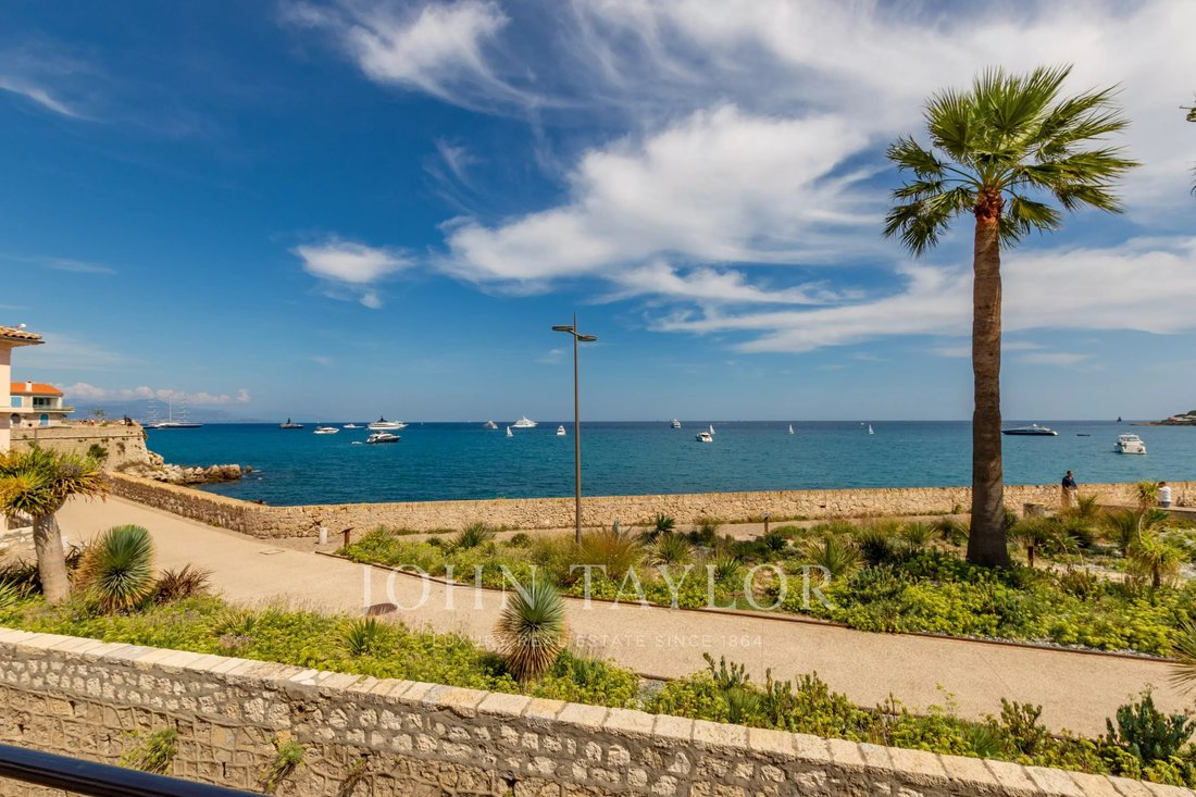 Casa en Costa Azul, Provenza-Alpes-Costa Azul, Francia 2 - 18749701