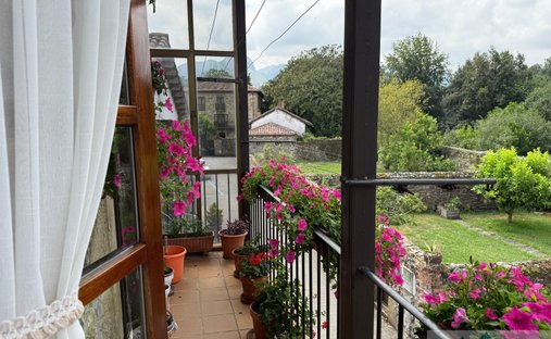 House in Lierganes, Cantabria, Spain 1