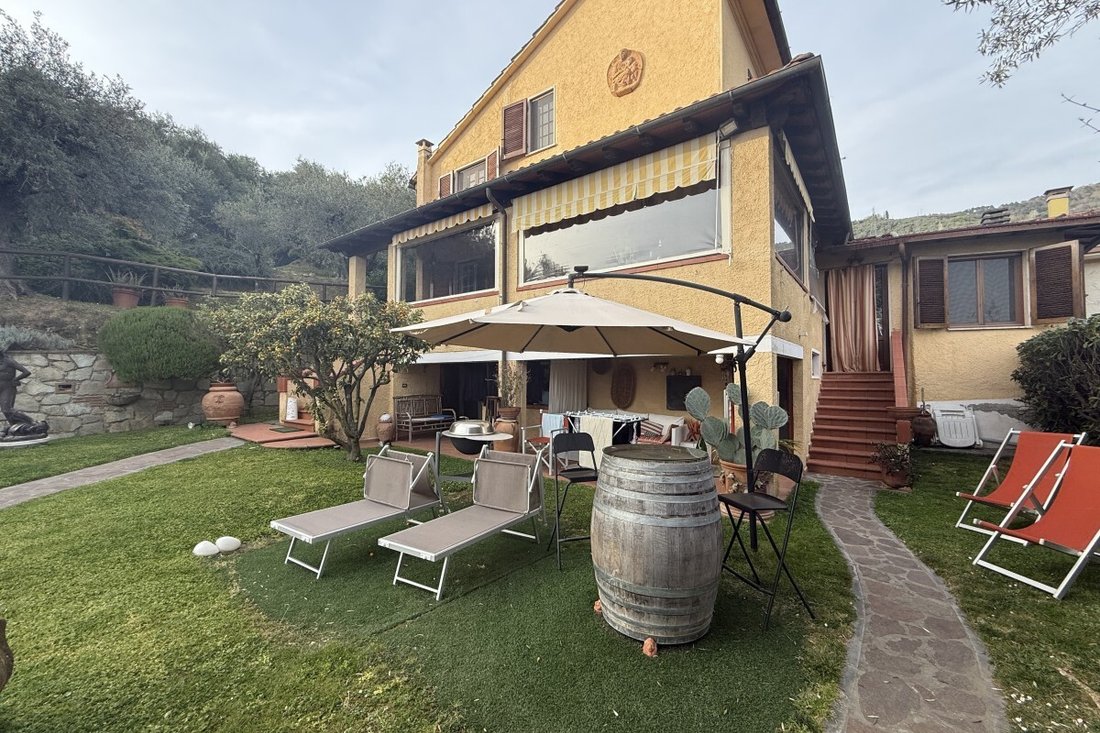 Villa en Pietrasanta, Toscana, Italia 4 - 17845962