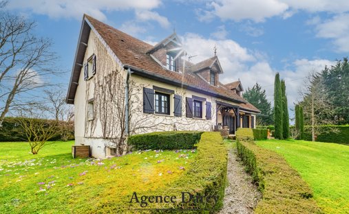 Haus in Nuits-Saint-Georges, Bourgogne-Franche-Comté, Frankreich 1