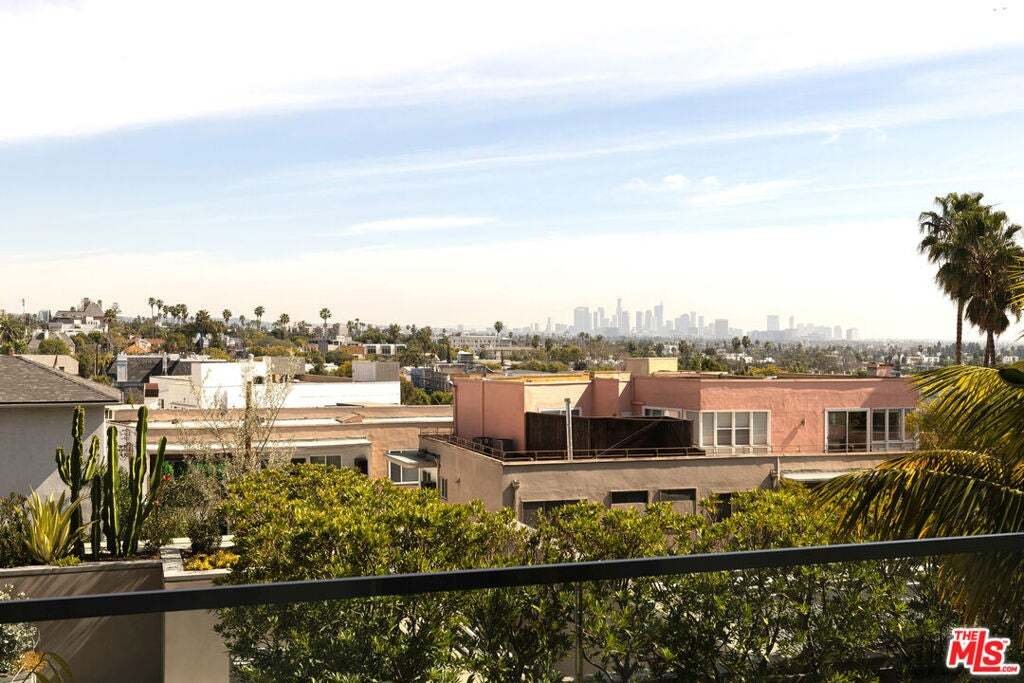 Eigentumswohnung in Los Angeles, Kalifornien, Vereinigte Staaten 2 - 18750848